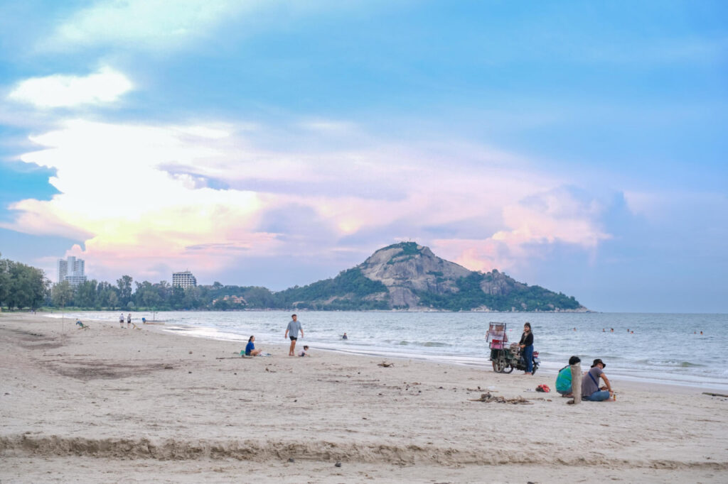 ทะเลหาดในหัวหิน